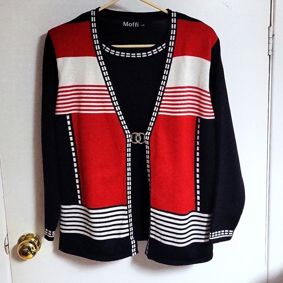 Moffi Pre-Owned women's Sweater Red Black and white,Large. - Picture 1 of 6